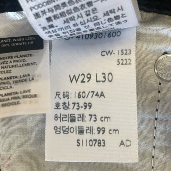 NWT Levi’s Woman’s Corduroy High Waisted Mom Jeans Black Size 29 X 30 - Picture 10 of 13